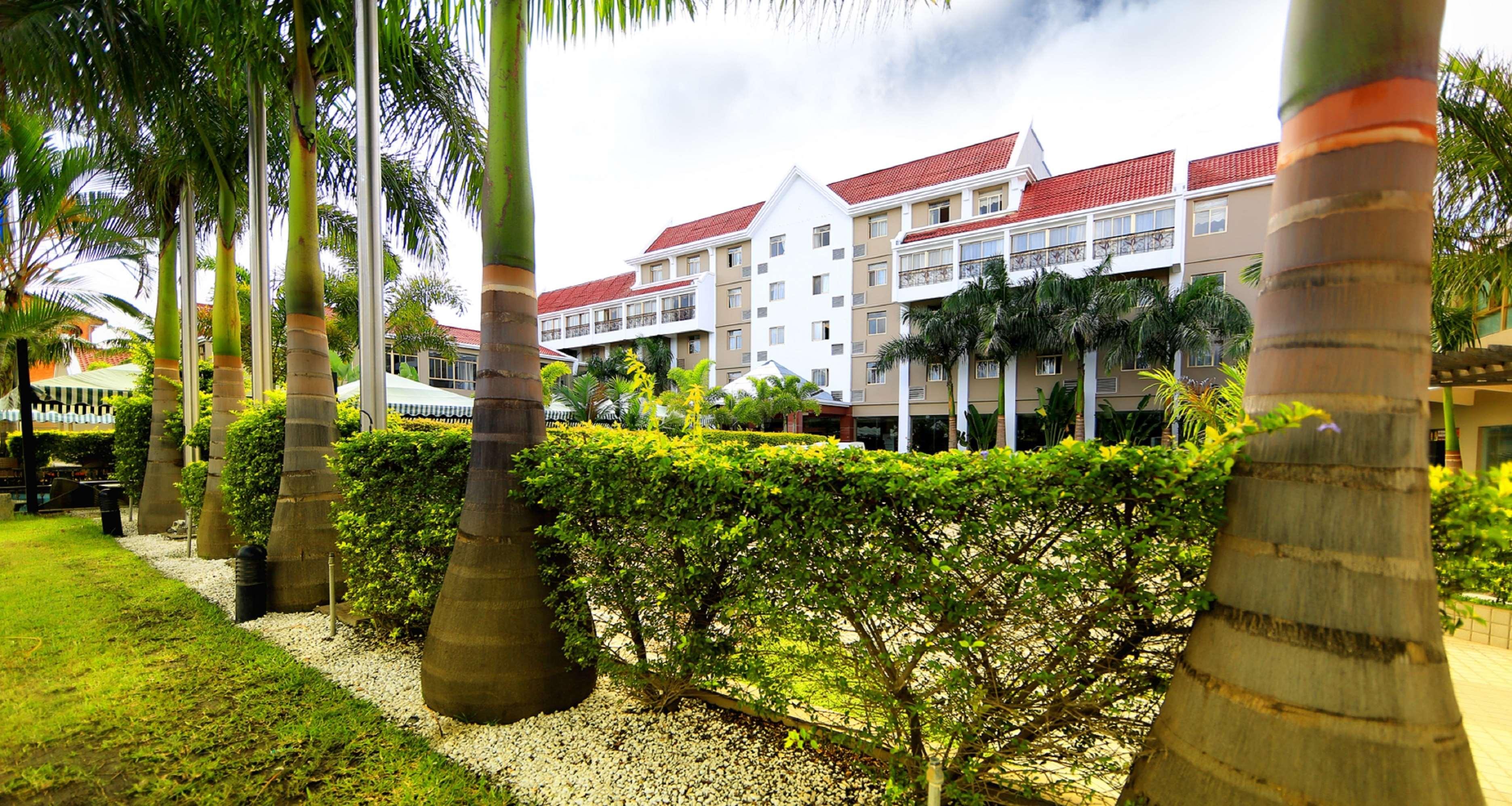 Best Western Plus Paramount Hotel Lusaka Ngoại thất bức ảnh