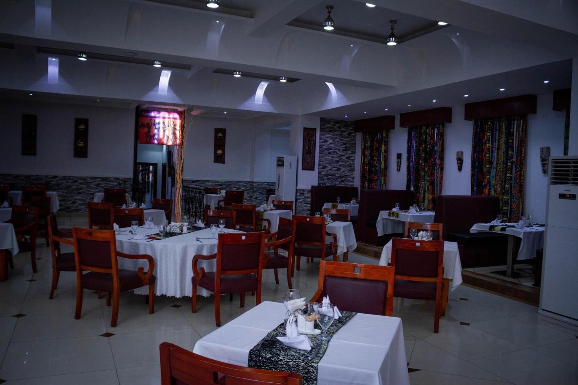 Best Western Plus Paramount Hotel Lusaka Ngoại thất bức ảnh