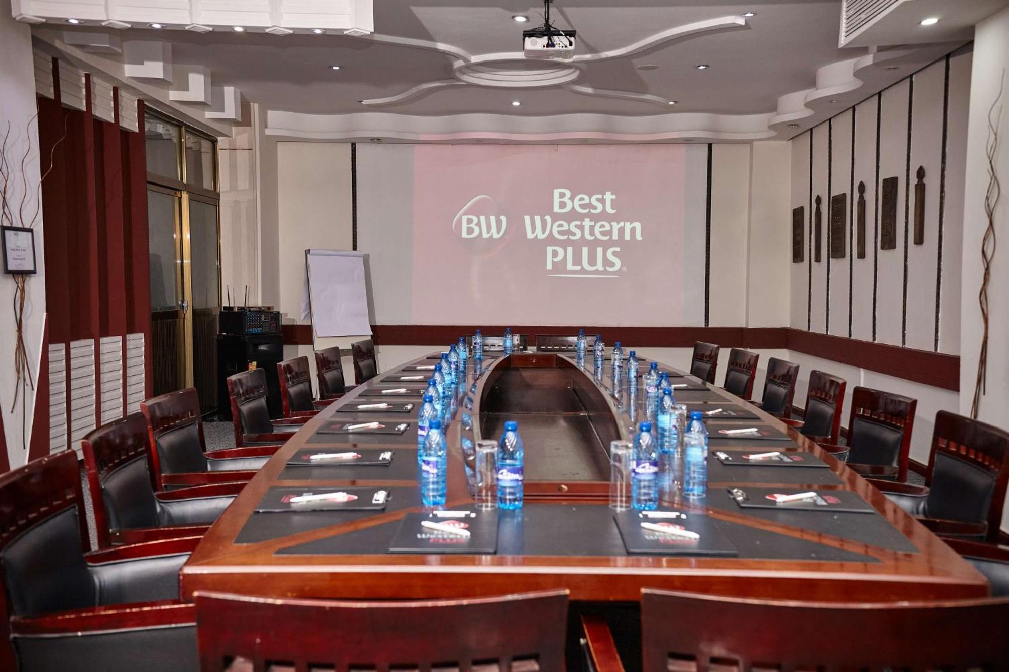 Best Western Plus Paramount Hotel Lusaka Ngoại thất bức ảnh