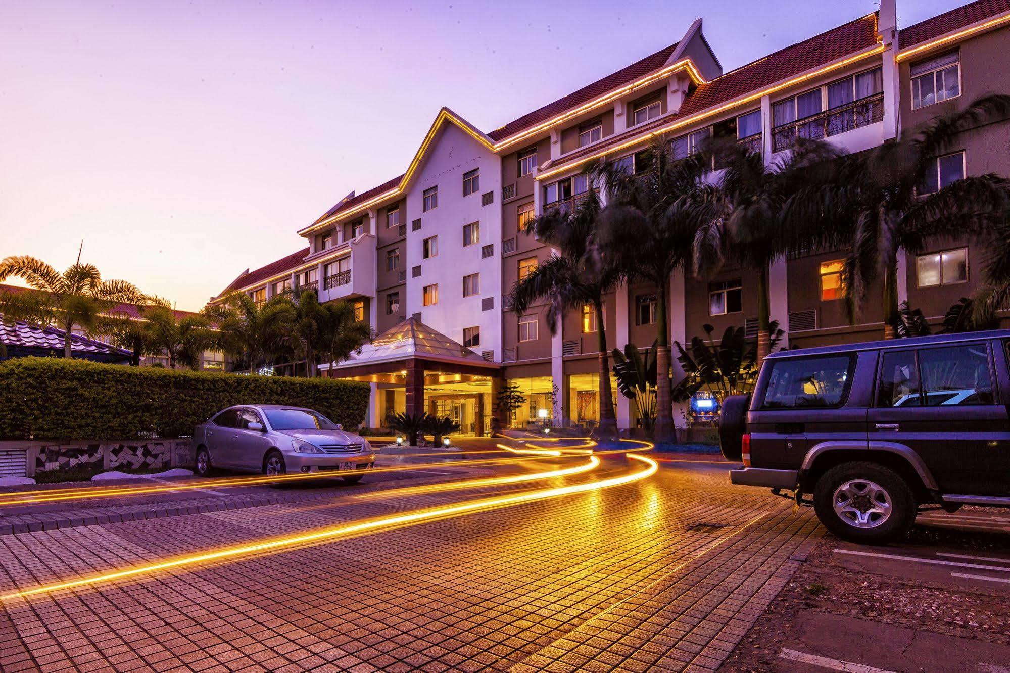 Best Western Plus Paramount Hotel Lusaka Ngoại thất bức ảnh